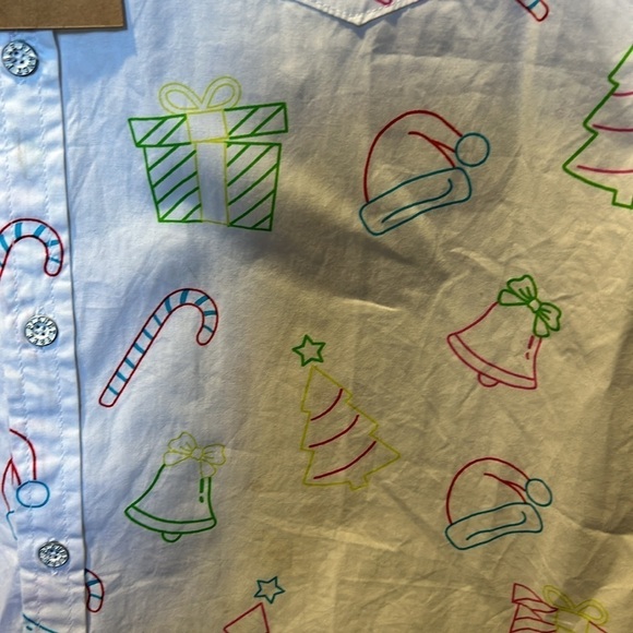 Free planet Men’s Christmas Holiday Short Sleeve Button Down Shirt NWT - Picture 11 of 11